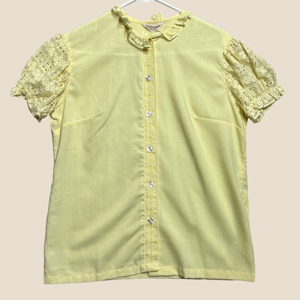 Vintage Ship n Shore 1960s Butter Yellow Lace Puff Sleeve Blouse Top